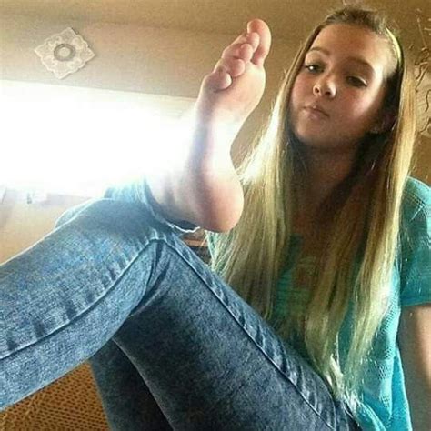 cam lesbian feet Playlist